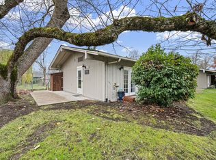 2132 W 14th Ct, Eugene, OR 97402