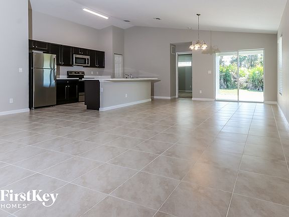 5th image of 2092 SW Altman Ave