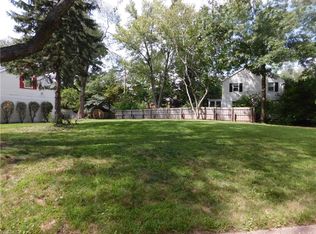 3571 Woodridge Rd, Cleveland Heights, OH 44121
