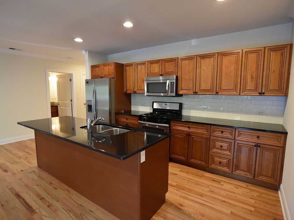 1st image of 4520 N Beacon St #404
