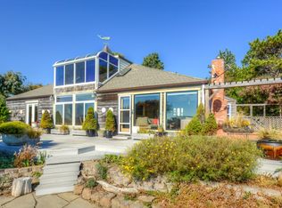 38621 Pacific Dr, Gualala, CA 95445