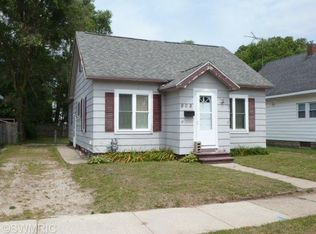 908 E Forest Ave, Muskegon, MI 49442