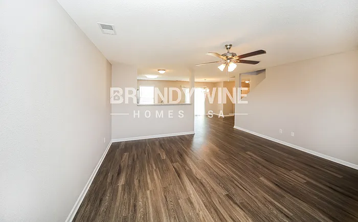 7751 Freehold Dr — Photo 4