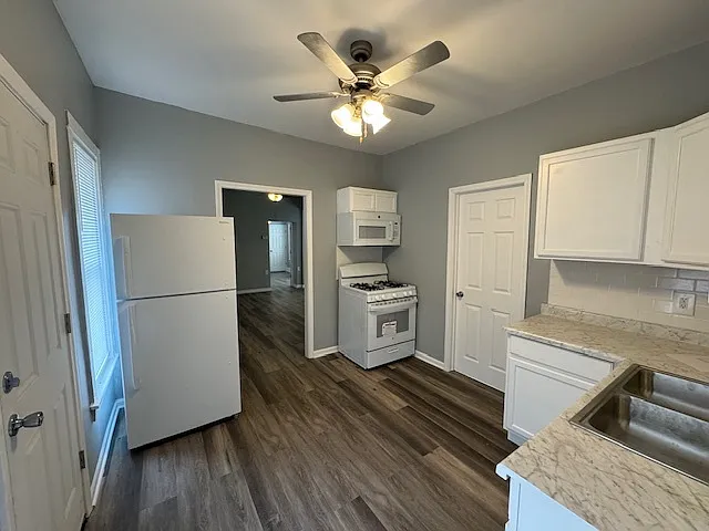 2 bed, 700 sqft, $1,600 — Photo 3
