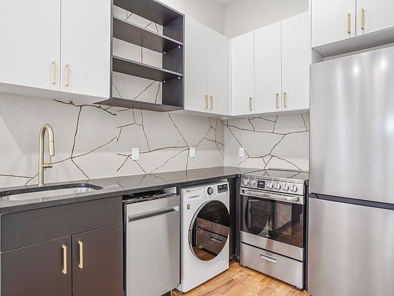5th image of 6 Stuyvesant Ave #1R