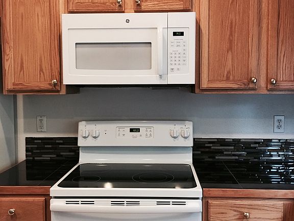 2nd image of 7366 NE Shaleen St