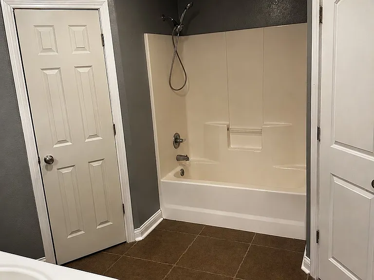 3616 Wabash Ave — Photo 16