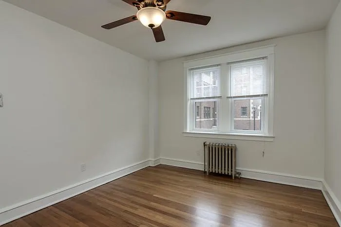 100 Morton Ave — Photo 18