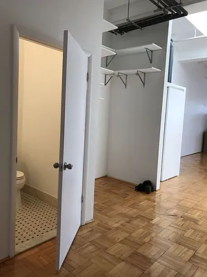 Rented by Nooklyn NYC LLC | media 4