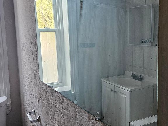 5th image of 45 E Church Ln APT 3