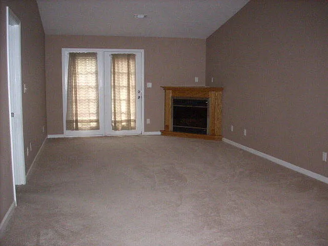 2 bed, 2.0 bath, 1107 sqft, $1,350 — Photo 4