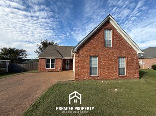 270 Village Dr, Oakland, TN 38060