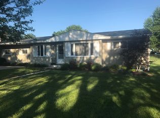 13903 W Lake Rd, Vermilion, OH 44089