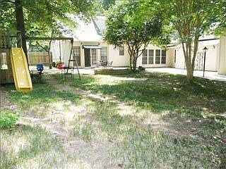 5th image of 8112 Dogwood Villa Dr