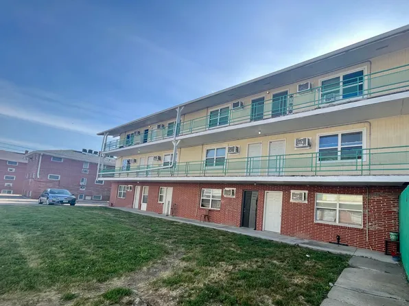 Boyd Street 4822-4826 Sahler