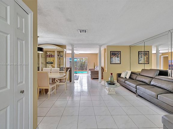 5th image of 1905 SW 87th Ave