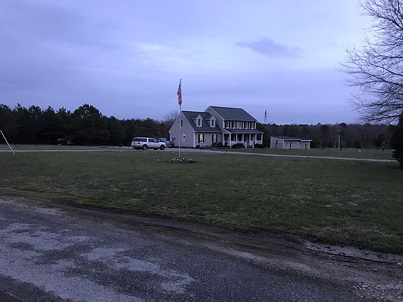 4th image of 17080 Whitehouse Farm Dr