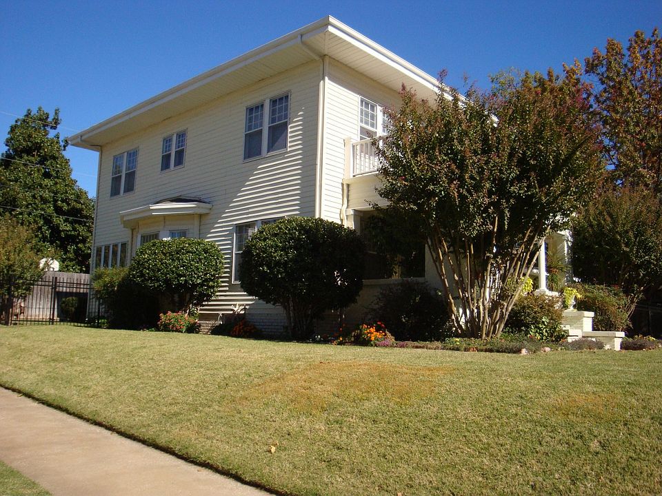 NE Corner of 21 Street and Detroit Ave