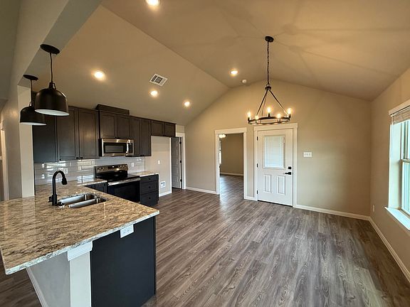 3rd image of 6103 Valley Pine Dr