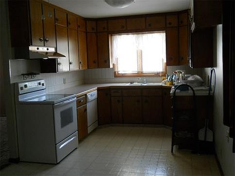 4th image of 1413 D St