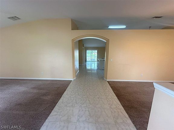 3rd image of 462 NE 2nd Pl
