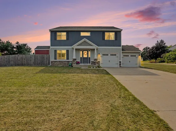 853 N Michigan Ave, Fremont, MI 49412