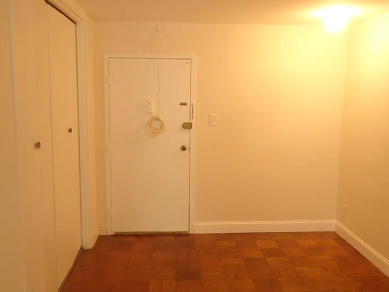 2401 H St NW #714 — Photo 2