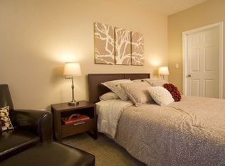 3821 Eagle Ridge Rd APT 24, Lincoln, NE 68516