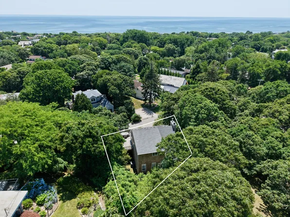 39 Adams Dr, Montauk, NY 11954