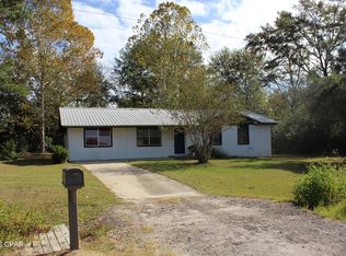 1083 Newton Rd, Esto, FL 32425