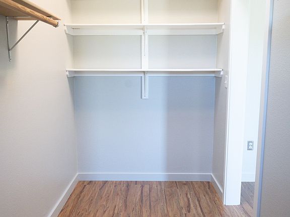 5th image of 11418 Violeta St