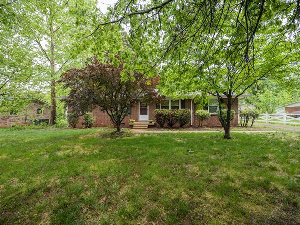 1015 S Baird Ln, Murfreesboro, TN 37130
