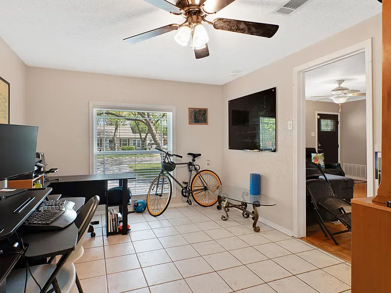9039 Angora St — Photo 16