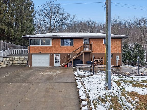 2nd image of 190 Urban Rd