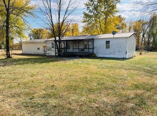 216 S Richards St, Perry, MO 63462