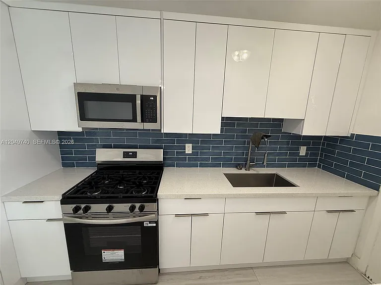 7441 SW 59th Pl #28 — Photo 8