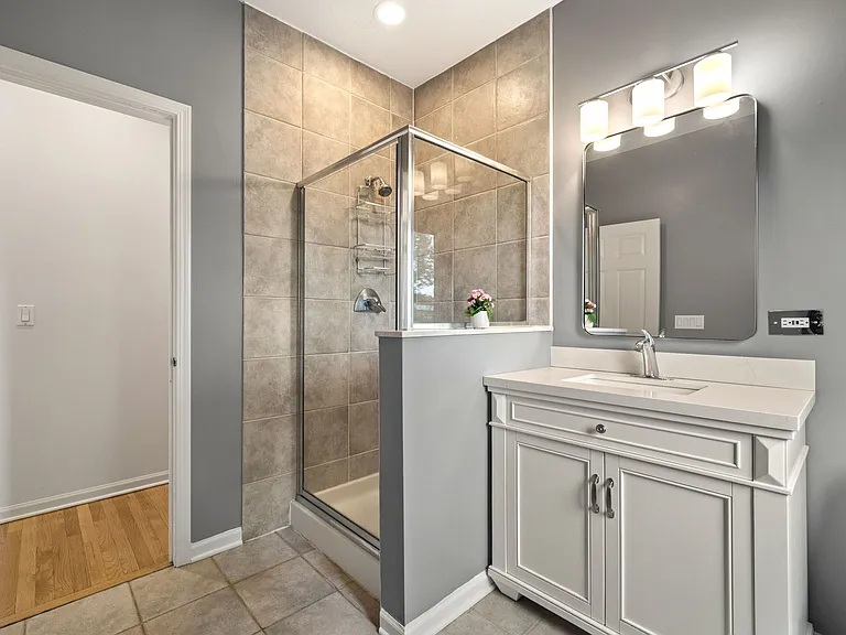 1745 Melise Dr — Photo 19
