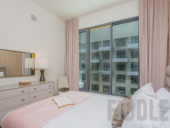 4th image of 10 Montieth St #526I