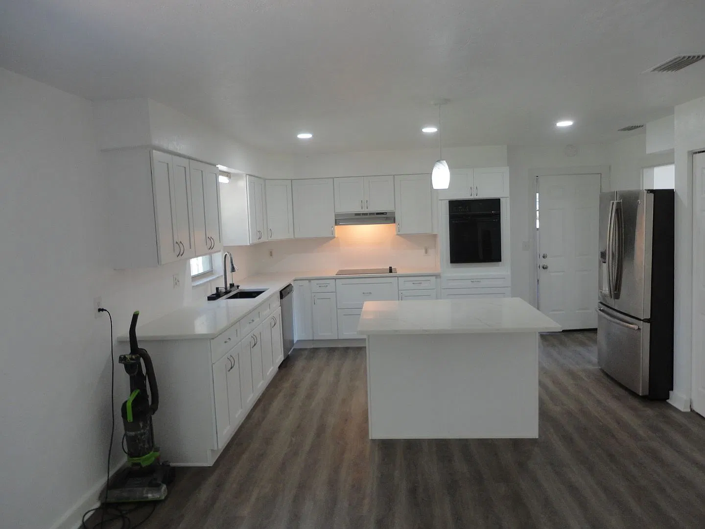 3 bedroom/2 bath in Hamilton Heights — Photo 4