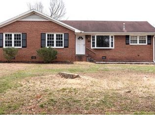 411 S 8th St, Mebane, NC 27302