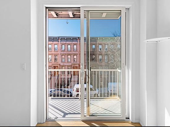 5th image of 123 W 131st St APT 7