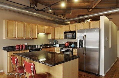 4th image of 2161 N California Ave Floor 3