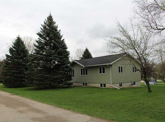 2nd image of 225 Hawthorne Dr