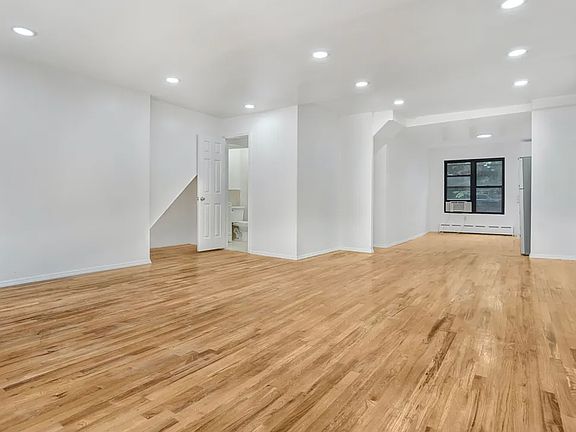 3rd image of 171 Metropolitan Ave #1A