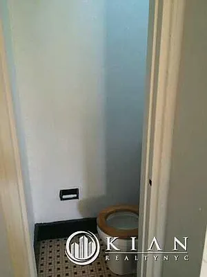 Rented by Kian Realty | media 3