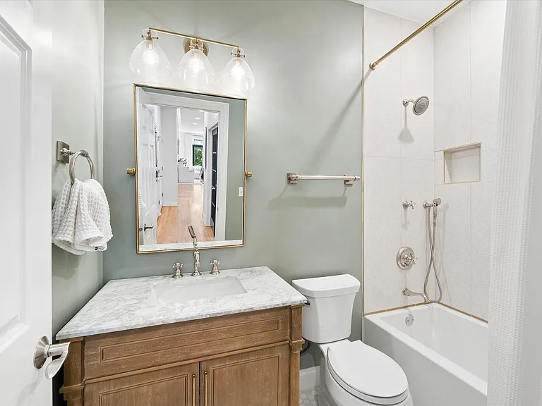 3827 N Greenview Ave #2S — Photo 18