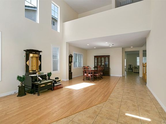 4th image of 4660 Revere Ct