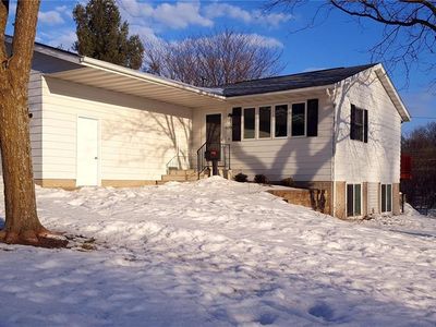 920 Krumboltz Dr, Marion, IA, 52302