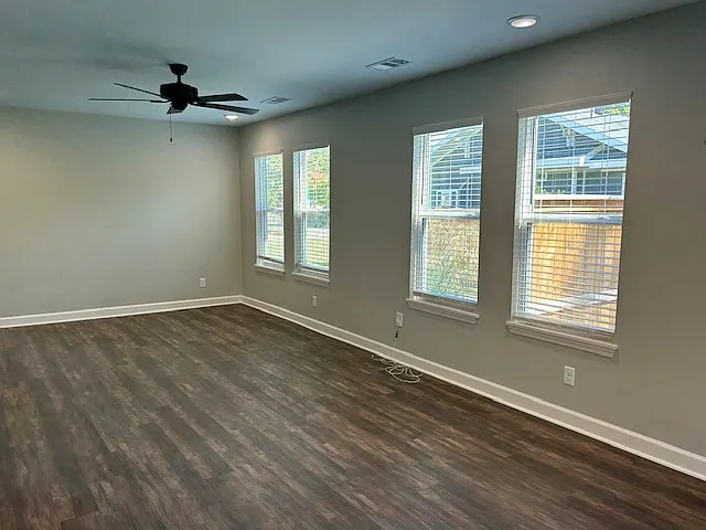 409 W Maple Ave #B — Photo 9