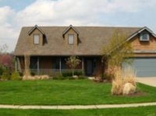 9311 Waters Ct, Fort Wayne, IN